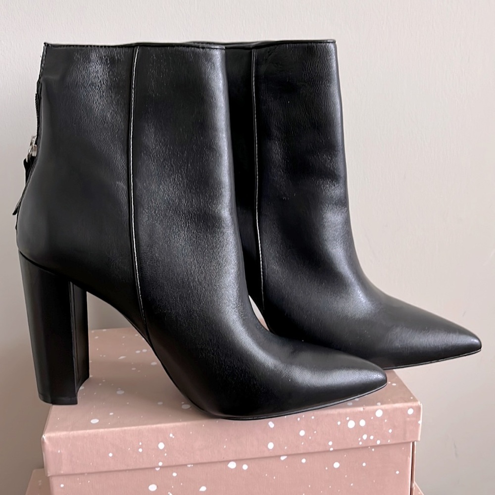 Brand new black leather Steve Madden ankle boots Will be cute with skinny jeans